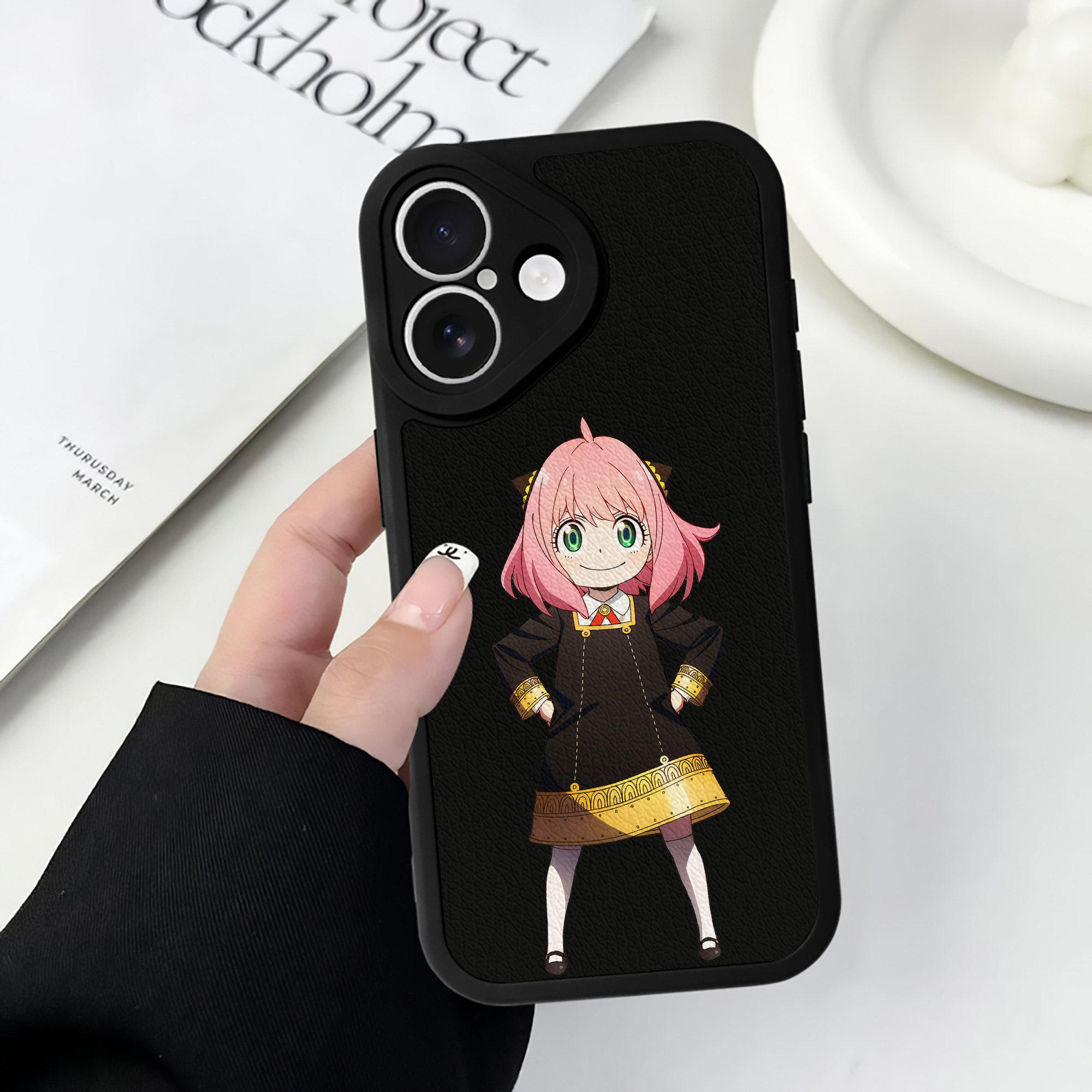 （画像用） SPY×FAMILY间谍家家酒 【iPhone 16シリーズ対応】シリコンスマホケース（レザー調） 材質：シリコン